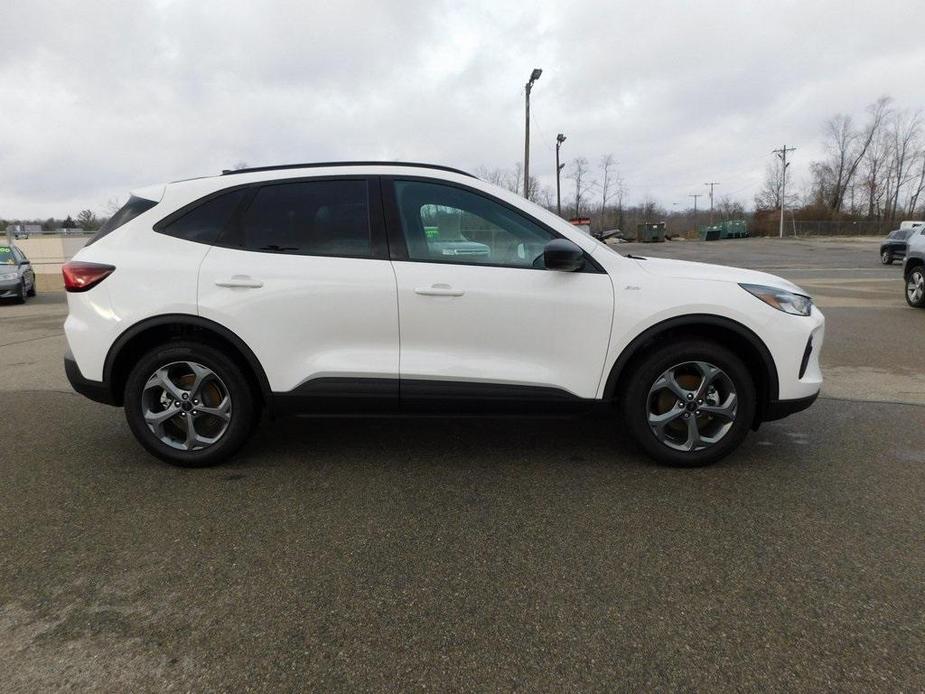 new 2025 Ford Escape car, priced at $33,499