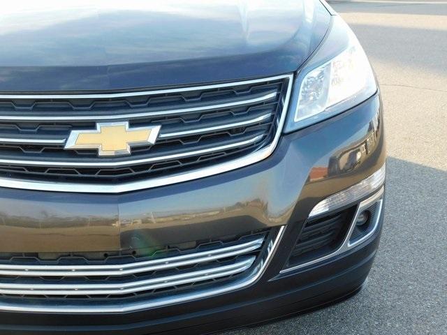 used 2015 Chevrolet Traverse car, priced at $9,990