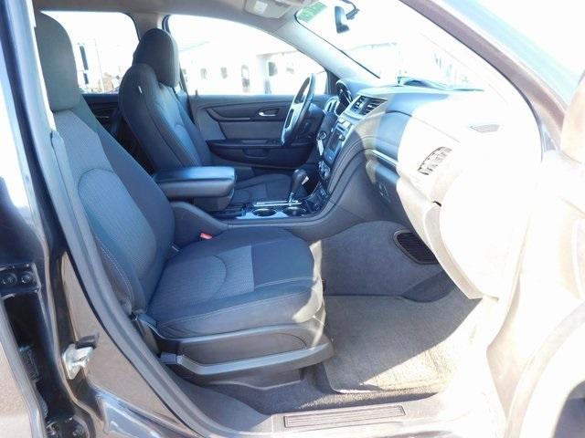 used 2015 Chevrolet Traverse car, priced at $9,990