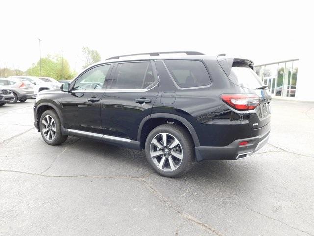 new 2025 Honda Pilot car, priced at $49,650