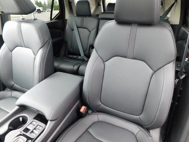 new 2025 Honda Pilot car, priced at $49,650