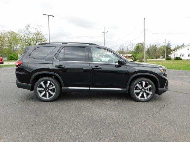 new 2025 Honda Pilot car, priced at $49,650