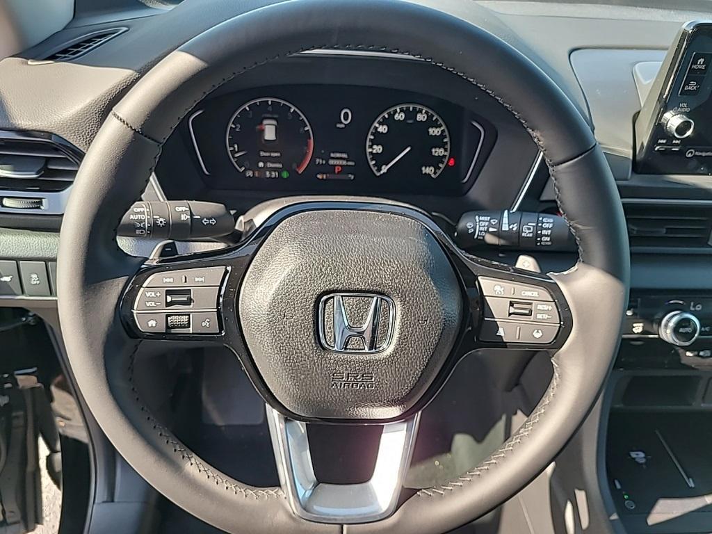 new 2025 Honda Pilot car, priced at $51,050
