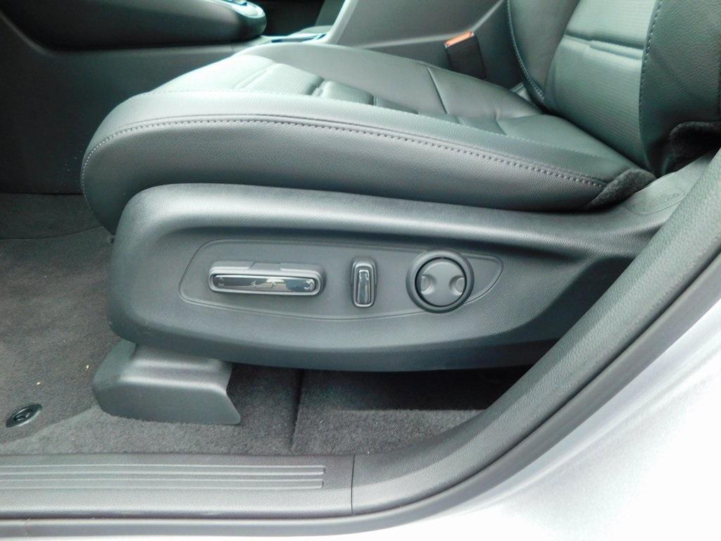 new 2025 Honda CR-V car, priced at $37,895