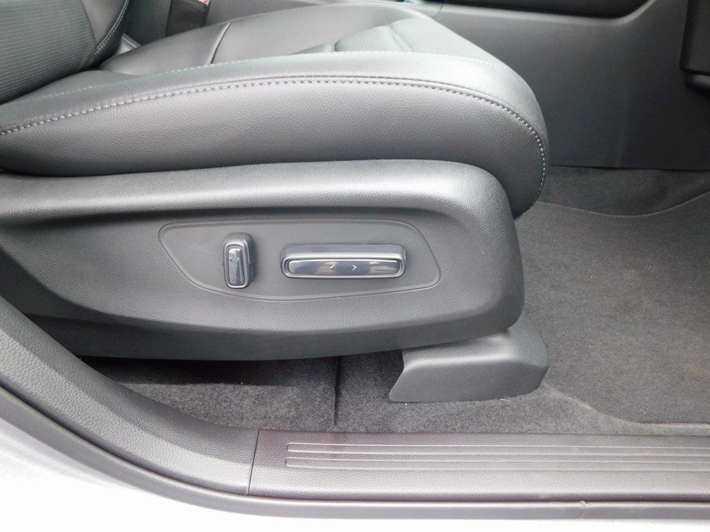 new 2025 Honda CR-V car, priced at $37,895