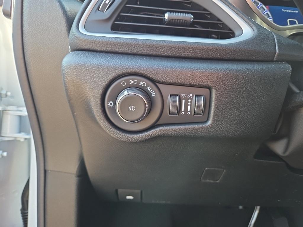 new 2026 Chrysler Pacifica car, priced at $44,995