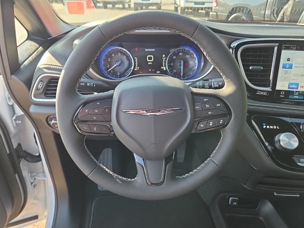 new 2026 Chrysler Pacifica car, priced at $44,995