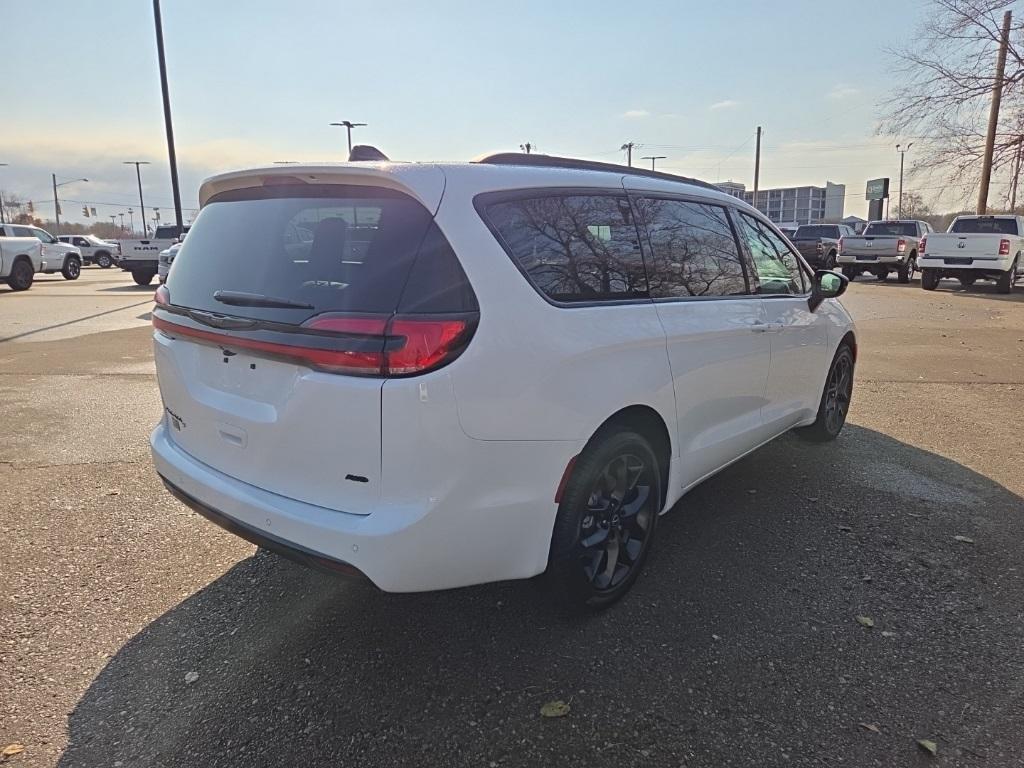 new 2026 Chrysler Pacifica car, priced at $44,995