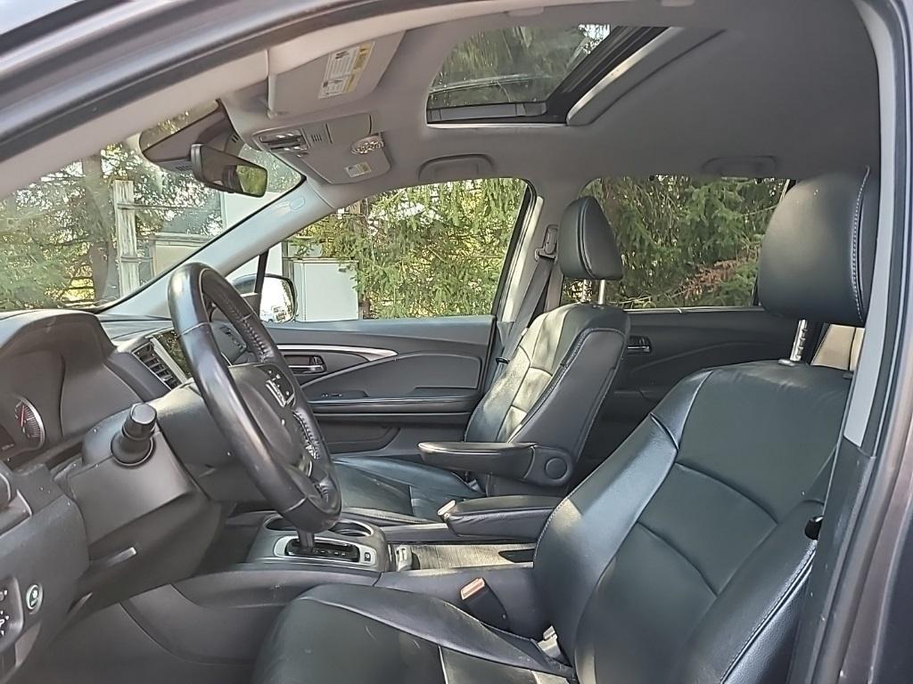 used 2020 Honda Pilot car, priced at $24,999