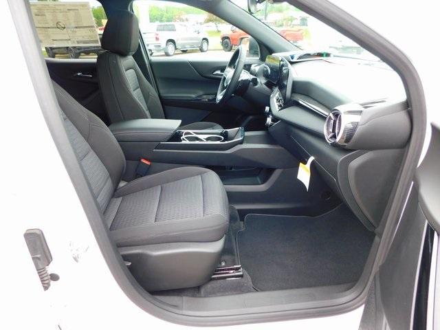 new 2025 Chevrolet Equinox car, priced at $30,294
