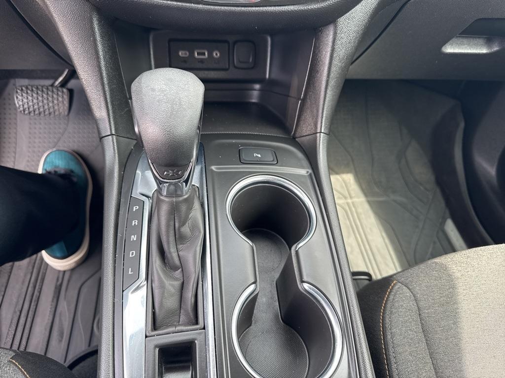 used 2023 Chevrolet Equinox car, priced at $23,699