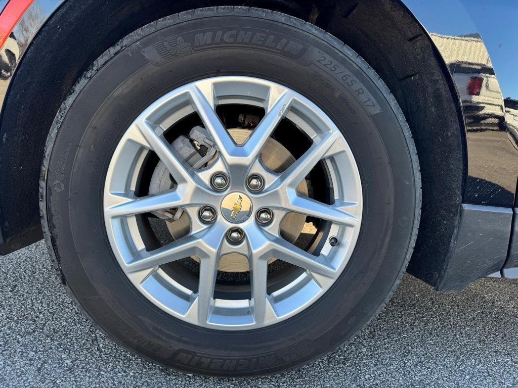 used 2023 Chevrolet Equinox car, priced at $21,765