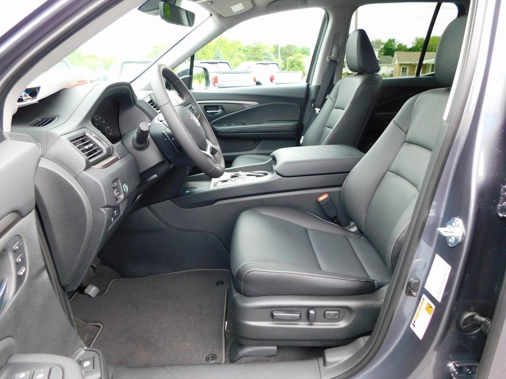 new 2025 Honda Ridgeline car, priced at $44,680