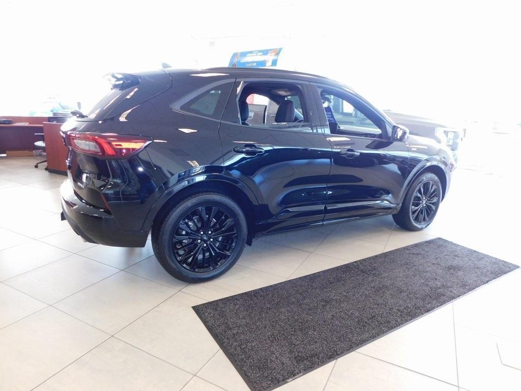 new 2025 Ford Escape car, priced at $39,109