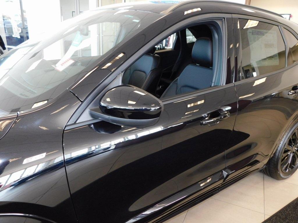new 2025 Ford Escape car, priced at $39,109