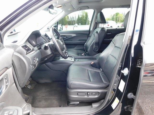 used 2022 Honda Pilot car, priced at $28,999