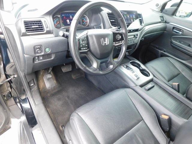 used 2022 Honda Pilot car, priced at $28,999