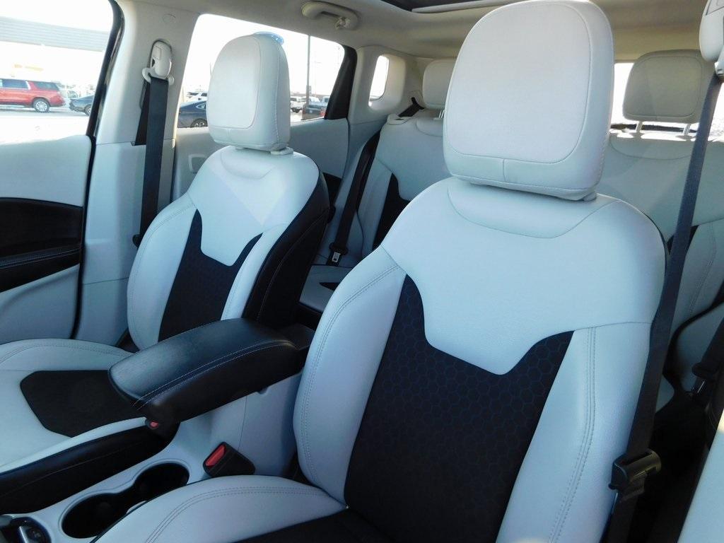 used 2021 Jeep Compass car, priced at $15,990