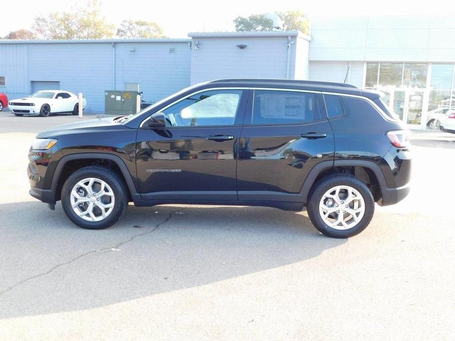 new 2024 Jeep Compass car, priced at $25,995