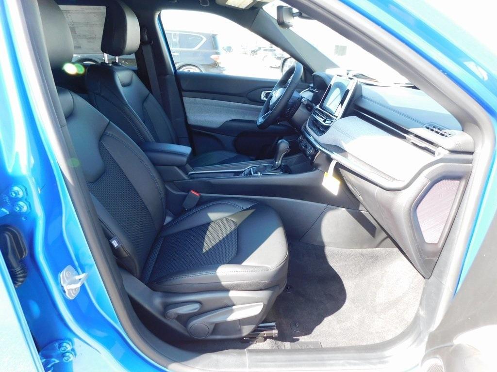 new 2025 Jeep Compass car, priced at $29,191