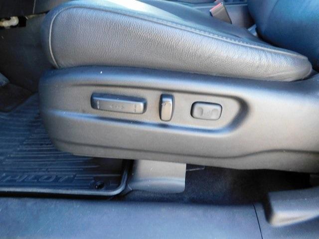 used 2022 Honda Pilot car, priced at $32,000