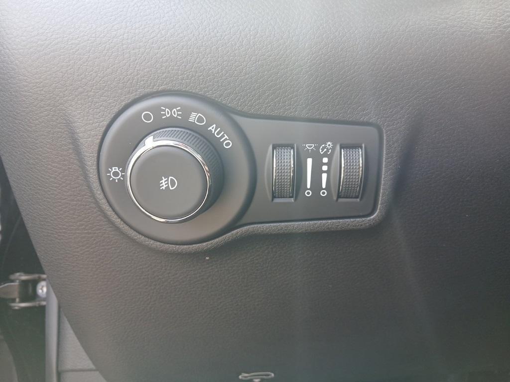 used 2022 Jeep Compass car, priced at $25,245
