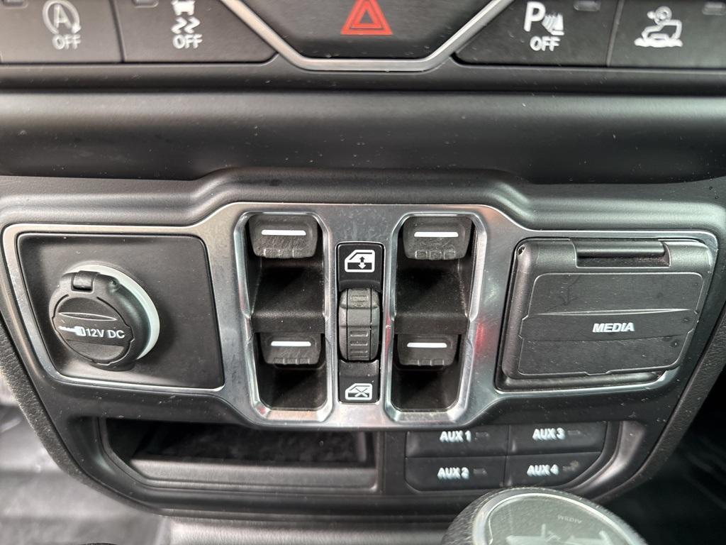 used 2021 Jeep Wrangler Unlimited car, priced at $28,275