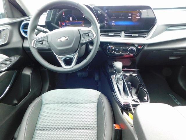 new 2025 Chevrolet Trax car, priced at $26,010