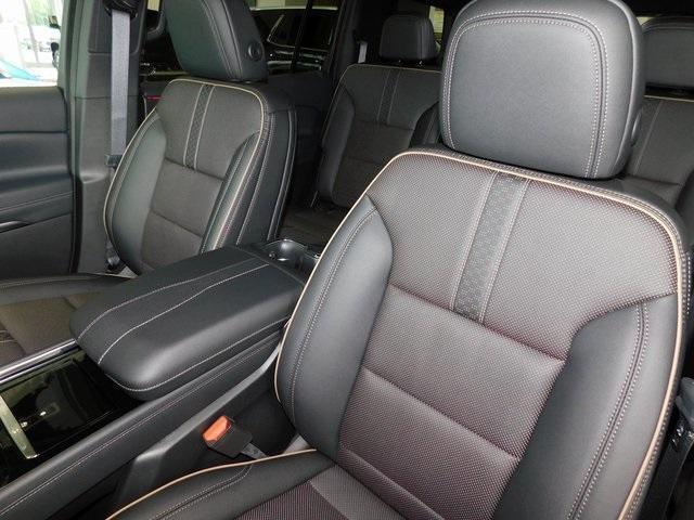 new 2025 Chevrolet Traverse car, priced at $57,589