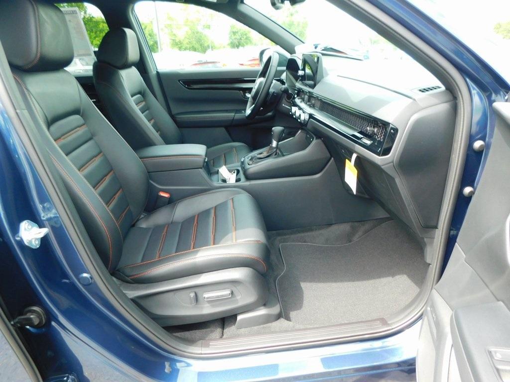 new 2026 Honda CR-V Hybrid car, priced at $43,200