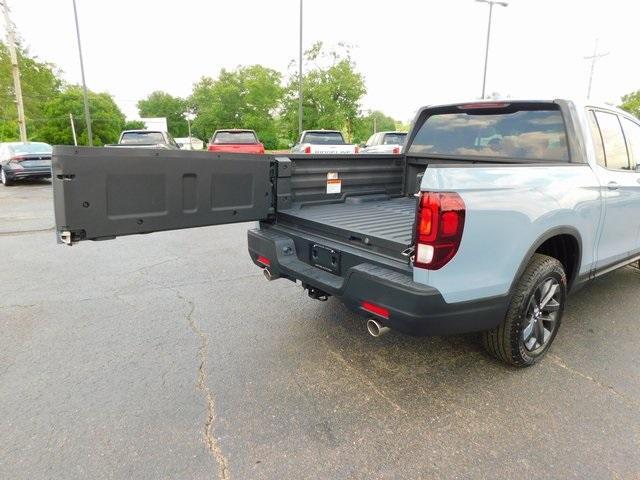 new 2025 Honda Ridgeline car, priced at $40,241