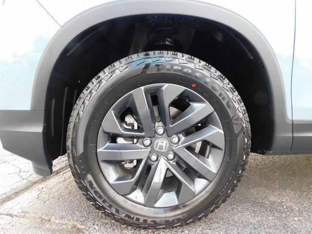 new 2025 Honda Ridgeline car, priced at $40,241