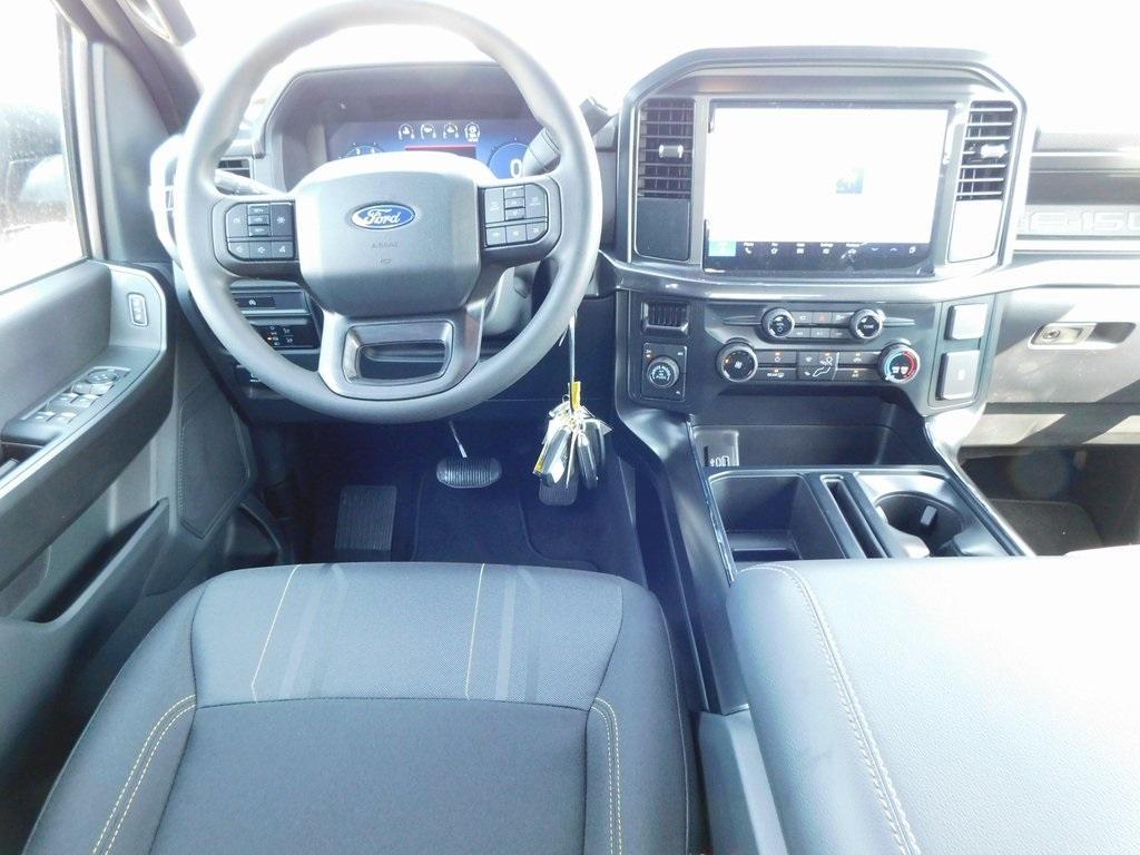 new 2025 Ford F-150 car, priced at $47,322