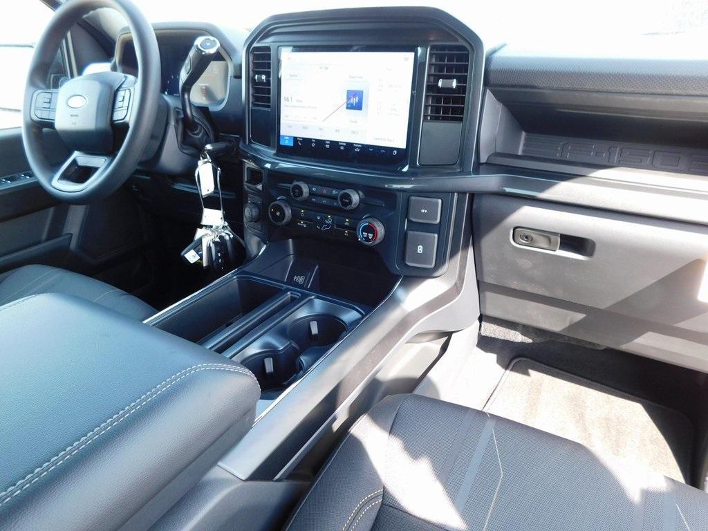new 2025 Ford F-150 car, priced at $47,322
