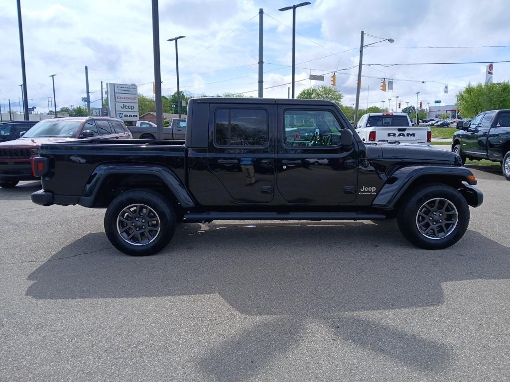 used 2021 Jeep Gladiator car, priced at $28,775