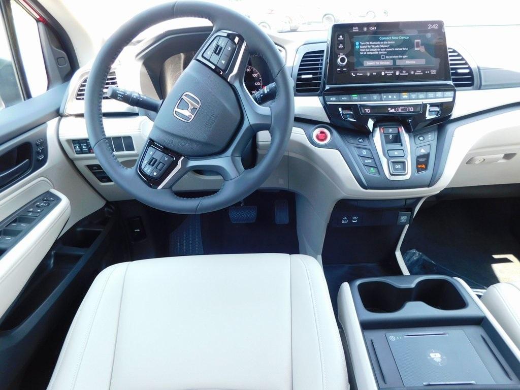 new 2025 Honda Odyssey car, priced at $41,979