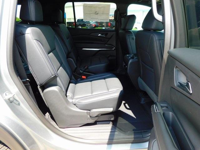 new 2025 Chevrolet Traverse car, priced at $46,060