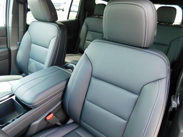 new 2025 Chevrolet Traverse car, priced at $46,060