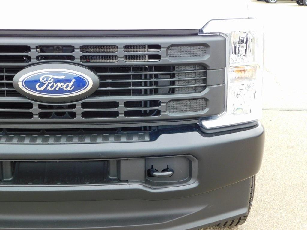 new 2025 Ford F-250 car, priced at $48,230