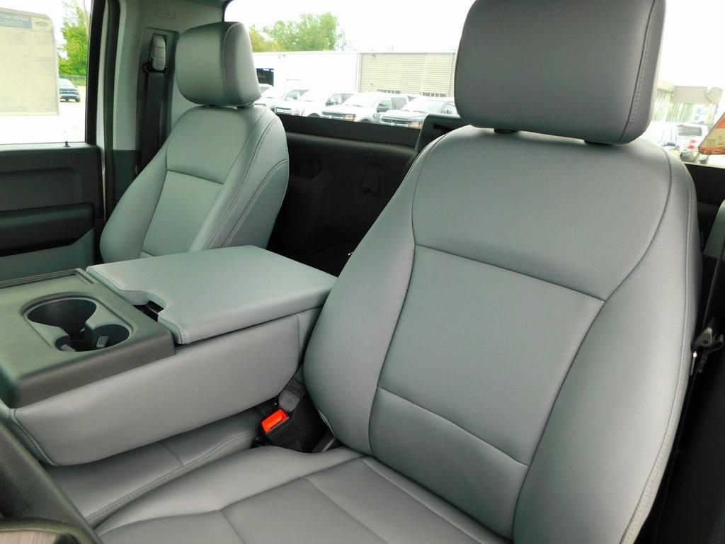 new 2025 Ford F-250 car, priced at $48,230