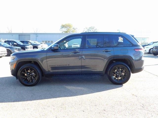 used 2024 Jeep Grand Cherokee car, priced at $39,895