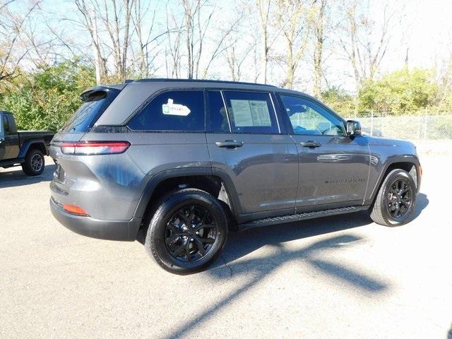 used 2024 Jeep Grand Cherokee car, priced at $39,895