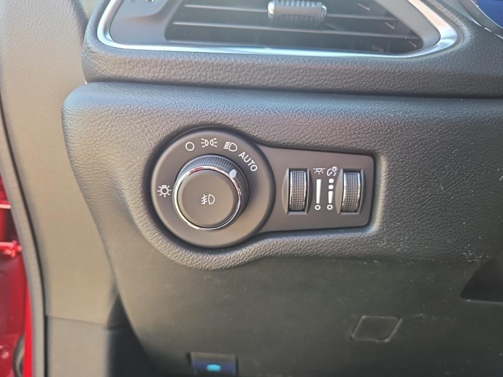 new 2026 Chrysler Pacifica car, priced at $45,254