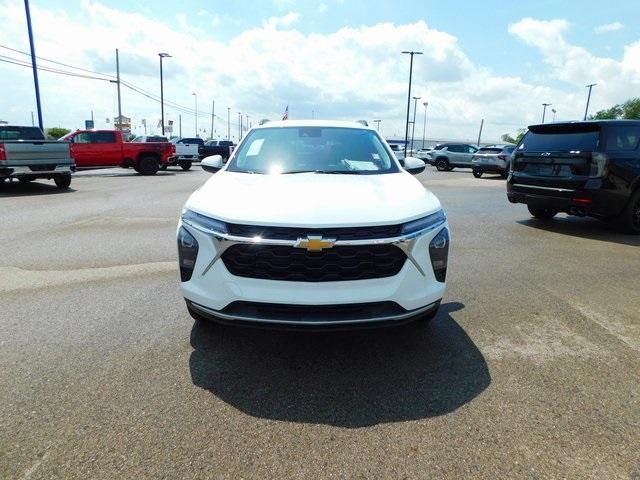 new 2025 Chevrolet Trax car, priced at $25,425