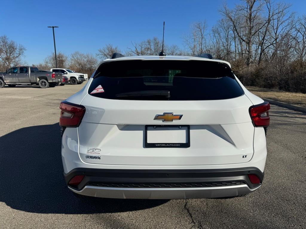 new 2025 Chevrolet Trax car, priced at $25,425