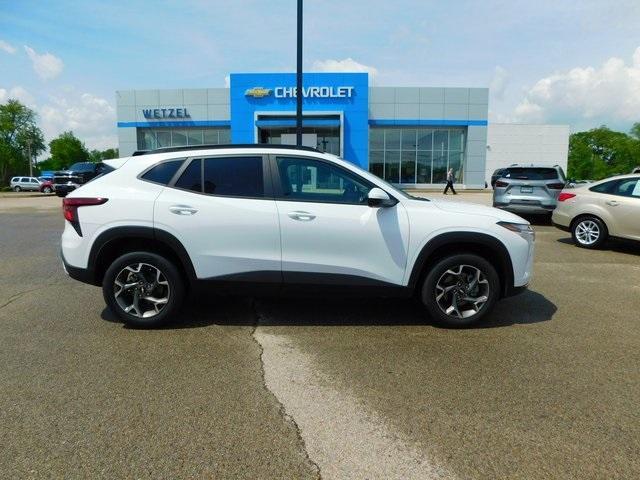 new 2025 Chevrolet Trax car, priced at $25,425