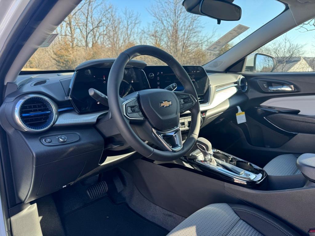 new 2025 Chevrolet Trax car, priced at $25,425