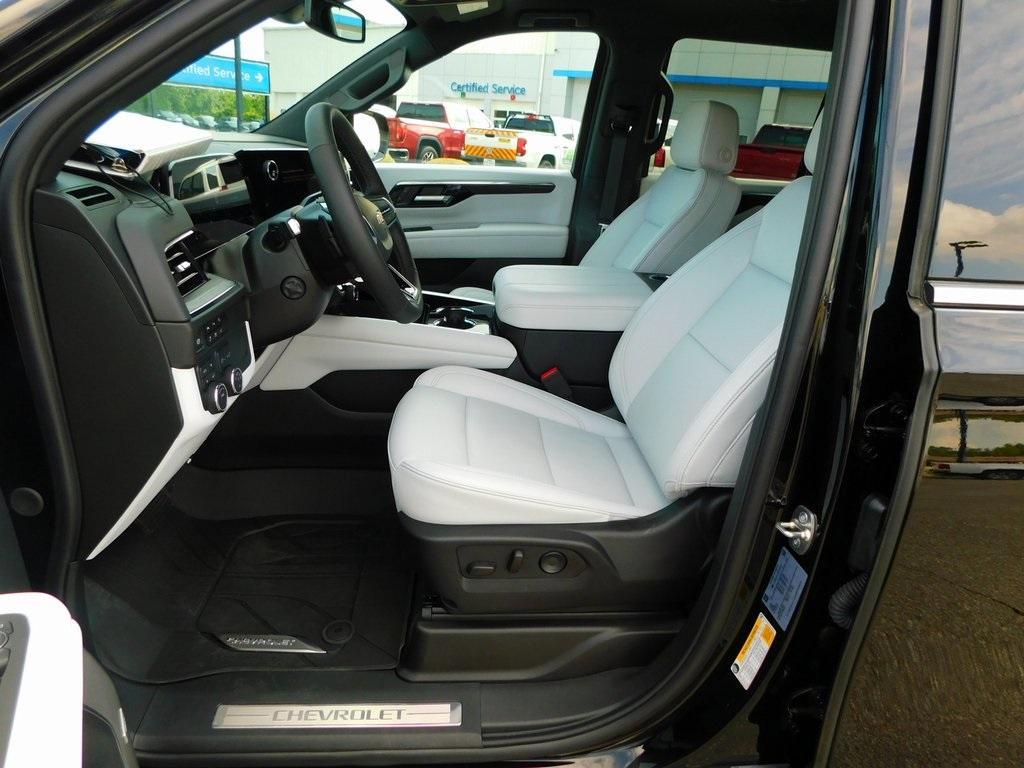 new 2025 Chevrolet Tahoe car, priced at $78,590