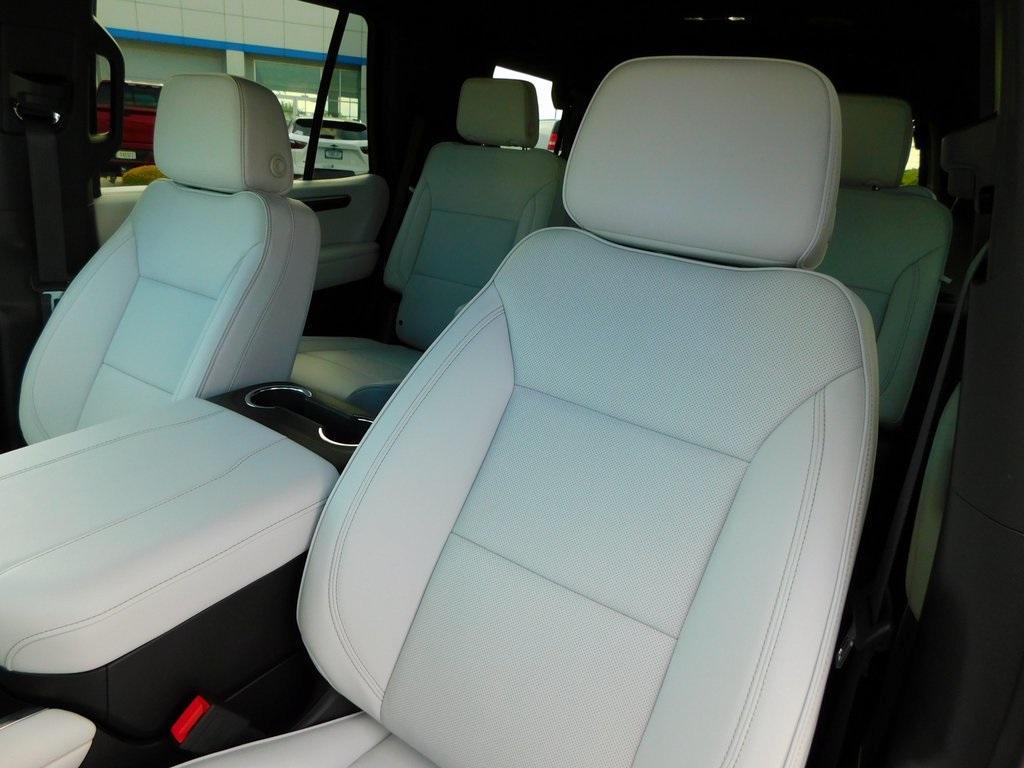 new 2025 Chevrolet Tahoe car, priced at $78,590