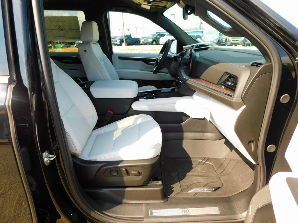 new 2025 Chevrolet Tahoe car, priced at $78,590